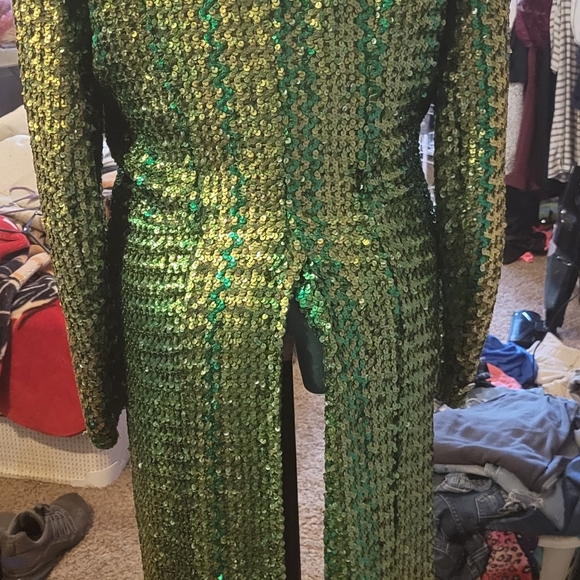 COPY - Green and gold sequin coat - Picture 2 of 3
